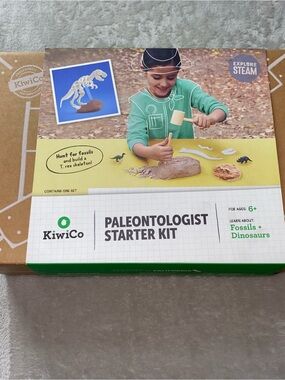 KiwiCo Paleontologist Stater Kit - Educational kids toys